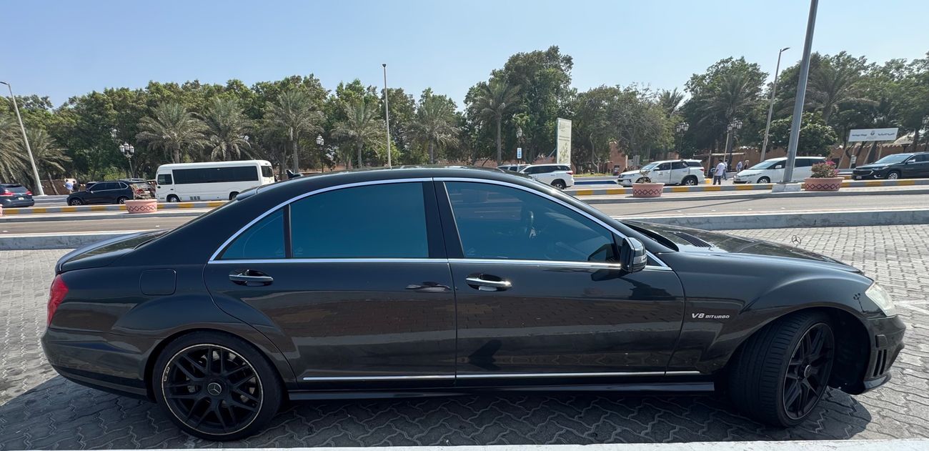 Mercedes-Benz S 63 AMG