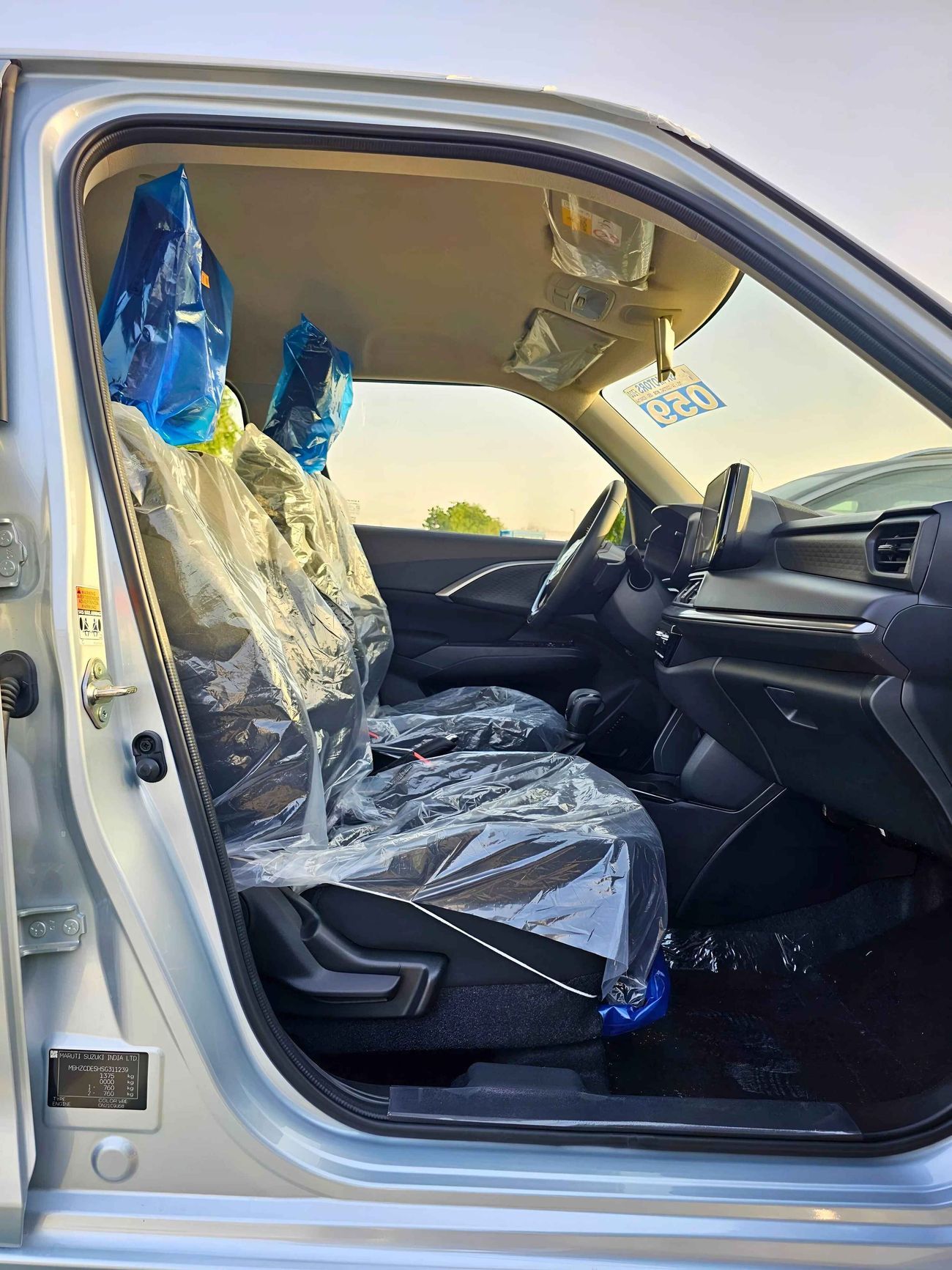 Suzuki Swift GLX / 1.2L V4 PETROL / PUSH START / DVD CAMERA (CODE # SGLX)