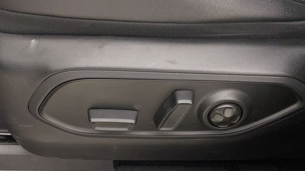 جيب شيروكي ALTITUDE 3.6 | بدون دفعة مقدمة | اختبار القيادة في المنزل