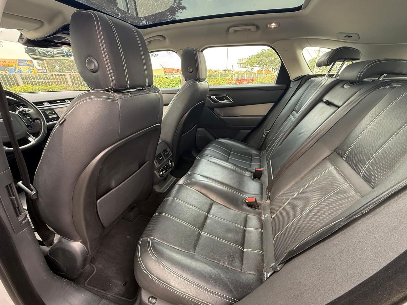 Land Rover Range Rover Velar P250 S 2.0L Petrol RANG ROVER VELAR S 2019 GCC 2.0L FULL SERVICE HISTORY