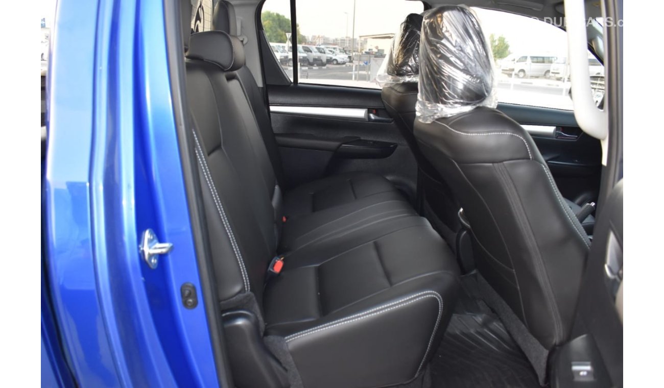 Toyota Hilux diesel manual right hand 2.8L blue color year 2019