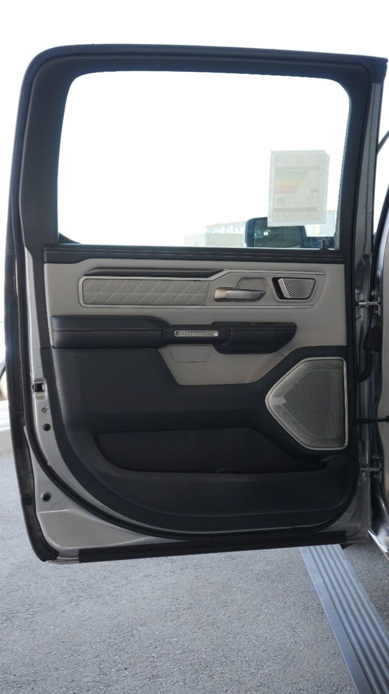 رام 1500 رام تنغستن 2025