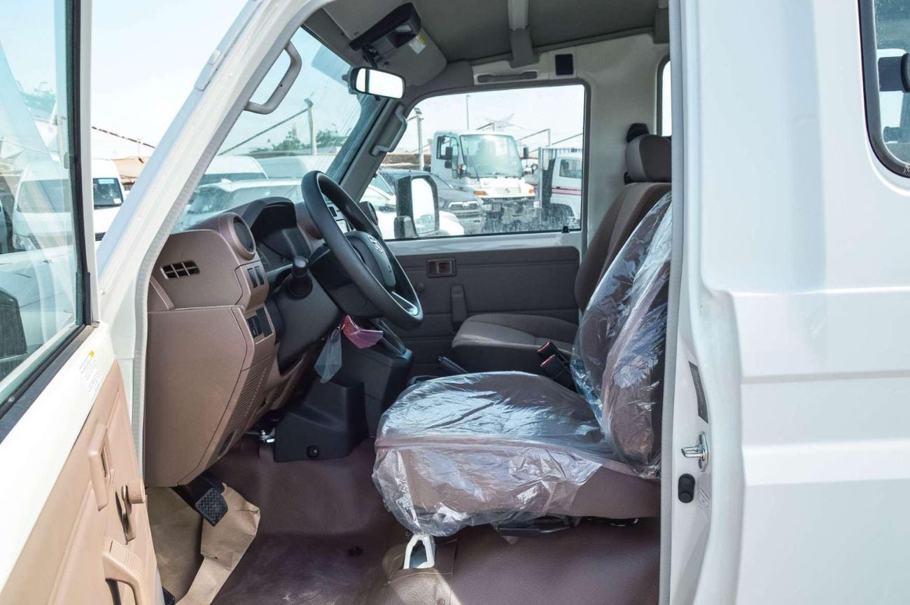 تويوتا لاند كروزر 70 TOYOTA LAND CRUISER 78 (AMBULANCE) 2.8L 4WD 2026
