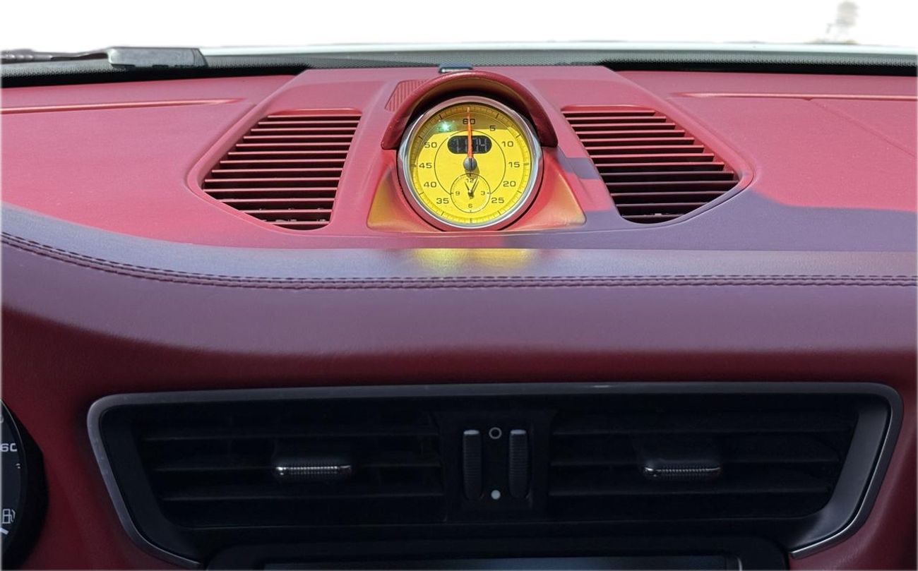 Porsche 911 Carrera 3.6L Coupe PORSCHE CARRERA 911 2013 GCC CARBON FIBER FULL SERVICE HISTORY SPECIAL EDITION 3