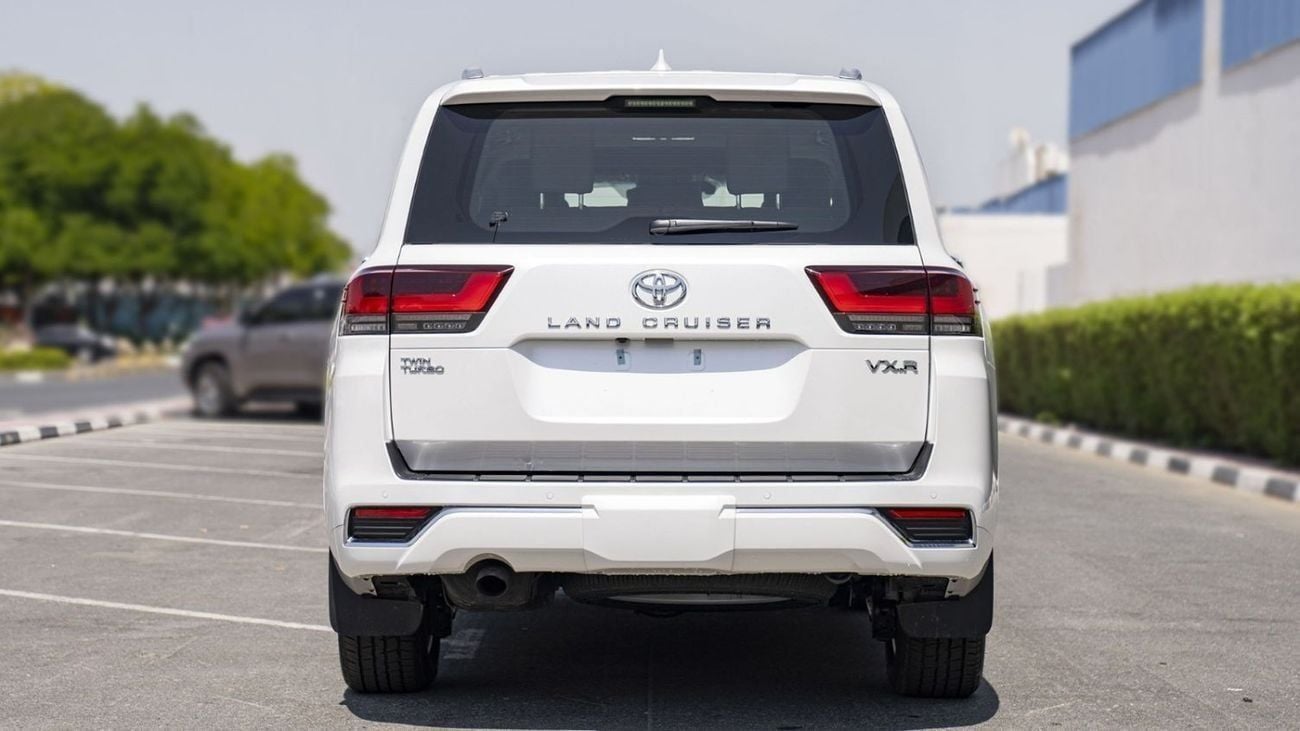 تويوتا لاند كروزر VXR