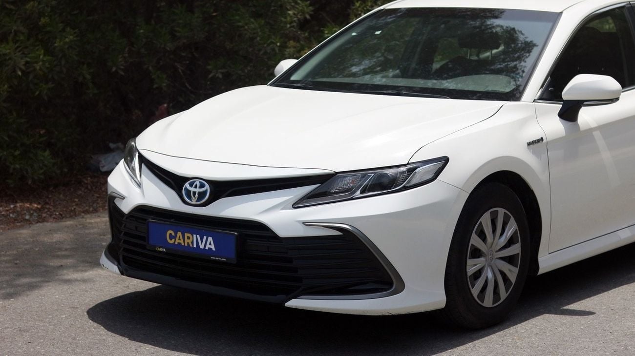 Toyota Camry LE 2.5L (176 HP) | Agency Warranty | Complete Service History | Zero Downpayment Support