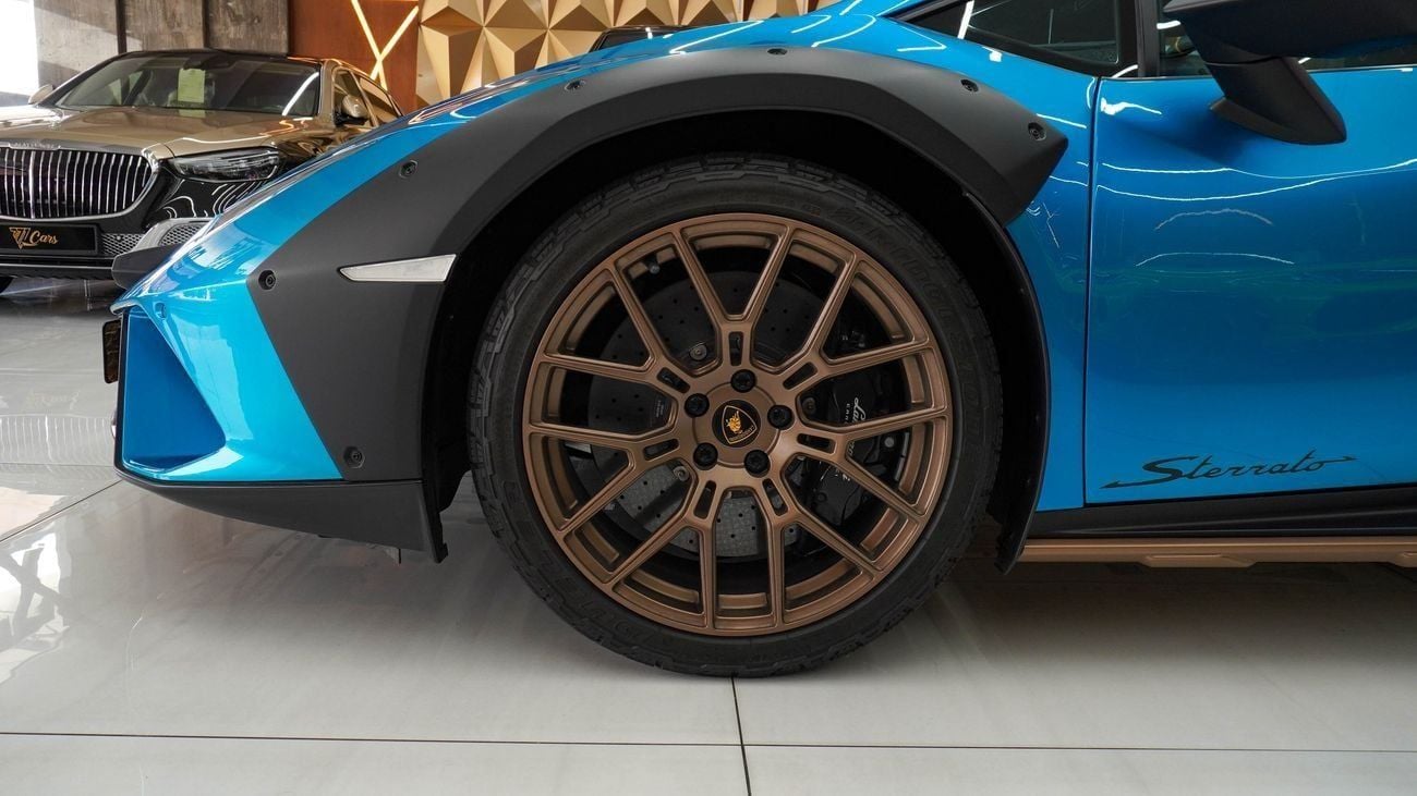 Lamborghini Huracan LAMBORGHINI HURACAN STERRATO 1 OF 1499 GCC SPECS UNDER WARRANTY AND SERVICE