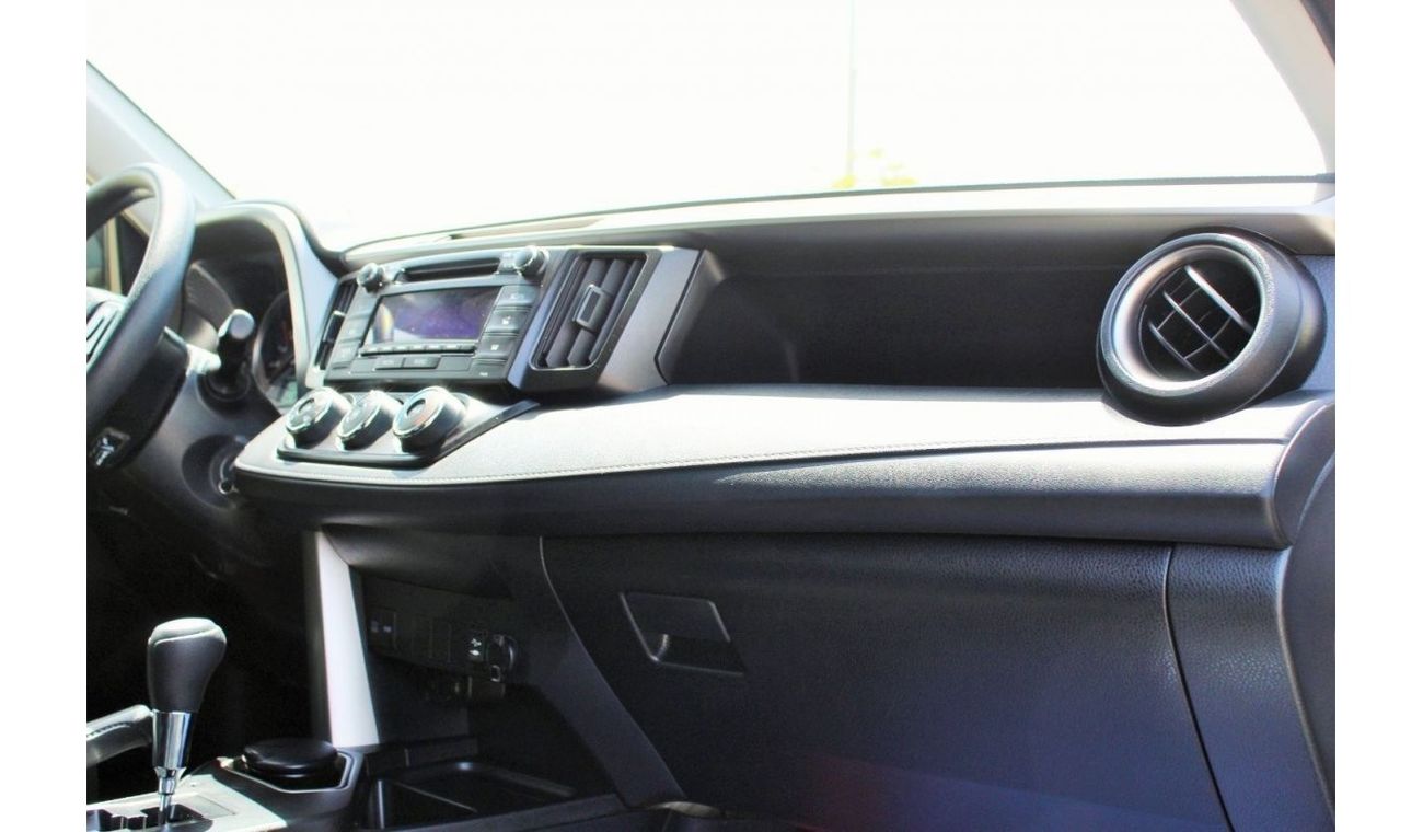 Toyota RAV4 EX 2018 GCC WITH AL FUTTAIM SERVICE HISTORY LOW MILEAGE IN MINT CONDITION