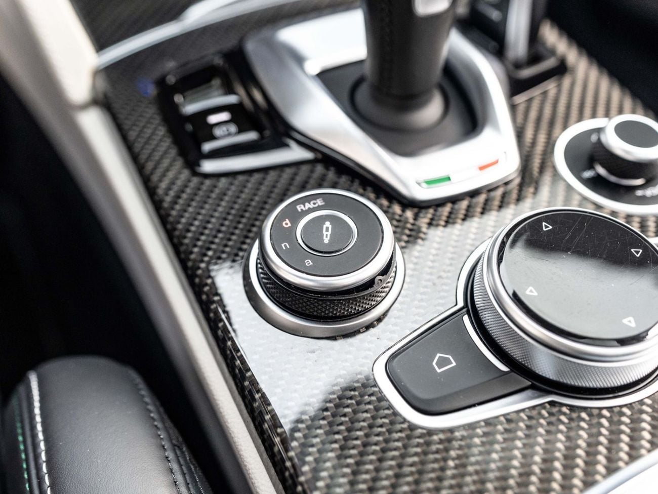 Alfa Romeo Stelvio QUADRIFOGLIO