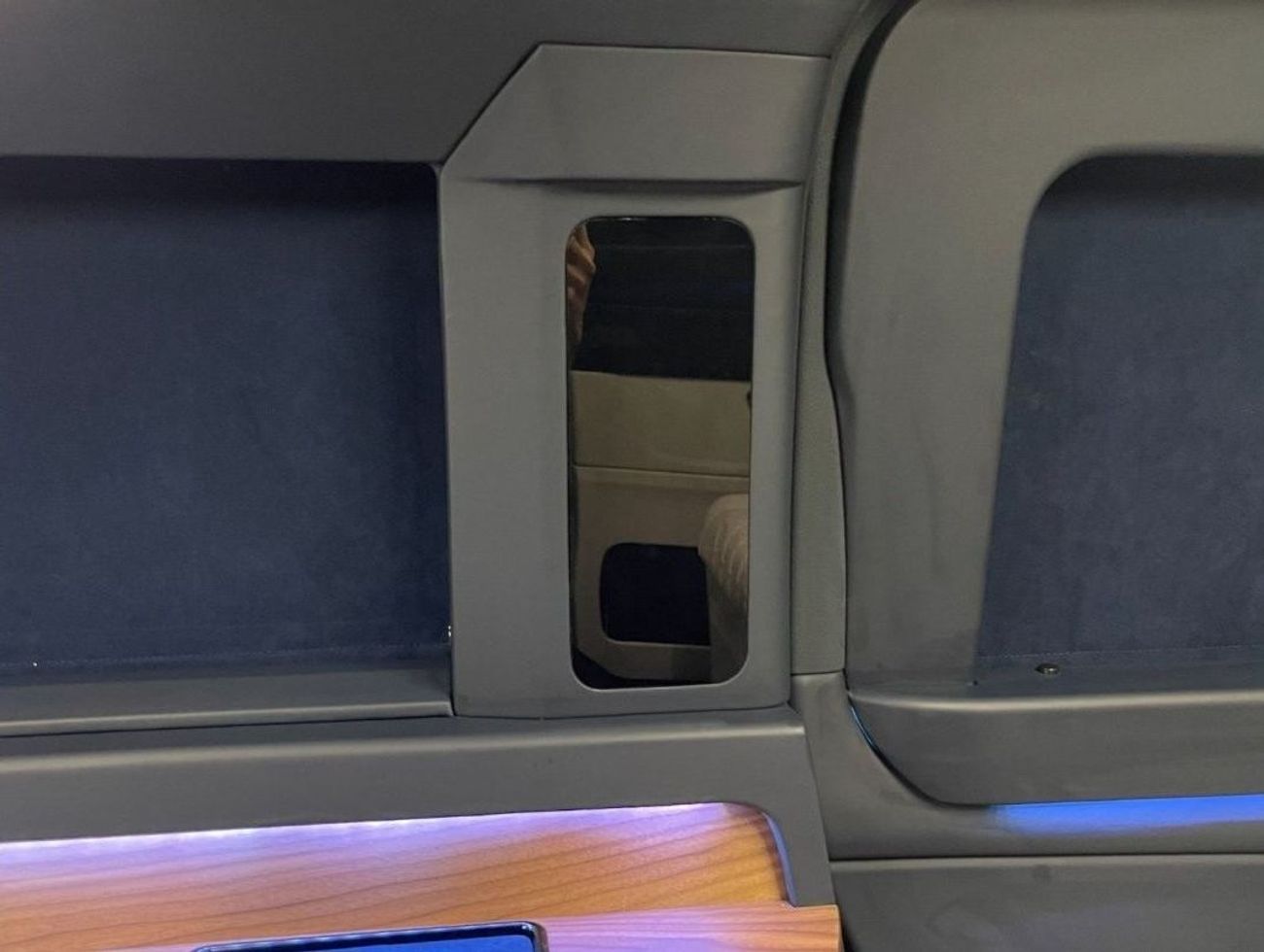 مرسيدس مايباخ V كلاس مايباخ ترقية VIP كاملة لمرسيدس V250 دول مجلس التعاون الخليجي