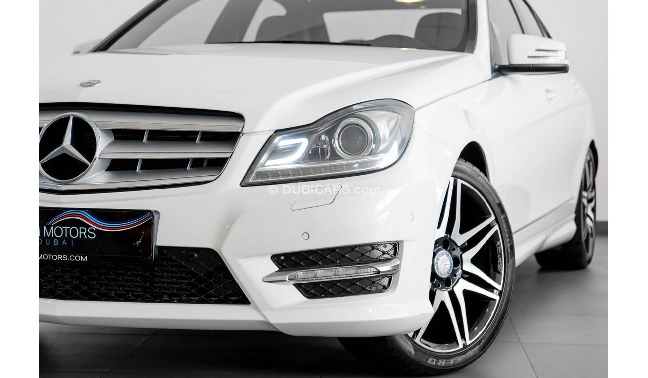 Mercedes-Benz C 200 AMG Pack 2014 Mercedes Benz C200 / AMG+ Sport Package