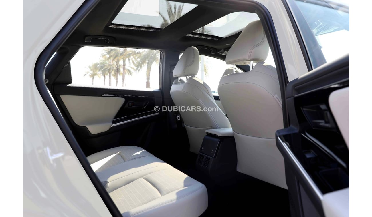 Toyota bZ4X 2022 Toyota bZ4X X-Mode Pro AWD - White inside grey