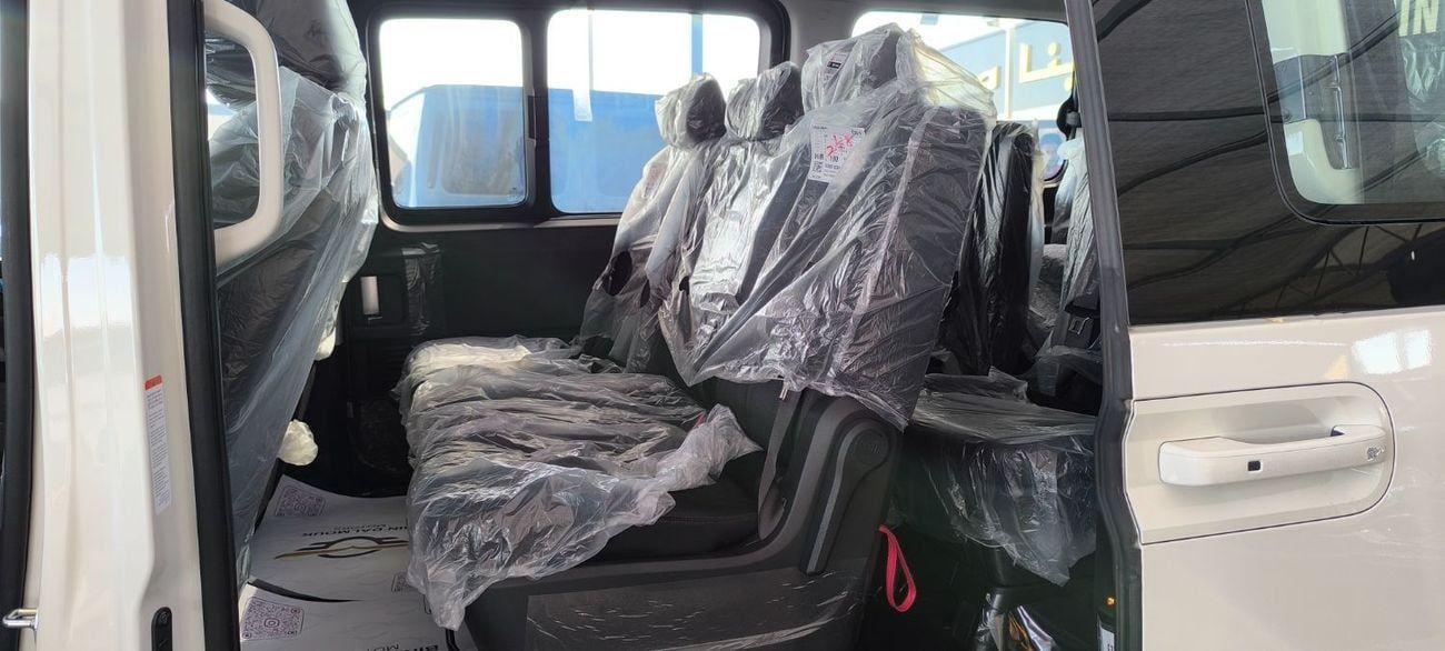 هيونداي ستاريا STARIA 2.2L DIESEL 11 SEATER PRESTIGE