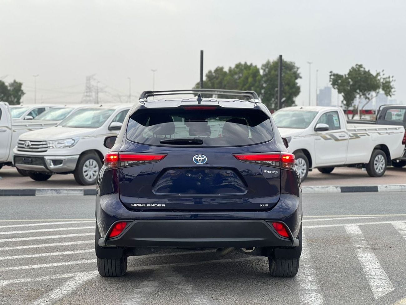 Toyota Highlander 2023 Toyota Highlander Hybrid XLE  Full Option - 2.5L V4 - Sunroof - Rear Camera & Radar Leather Sea