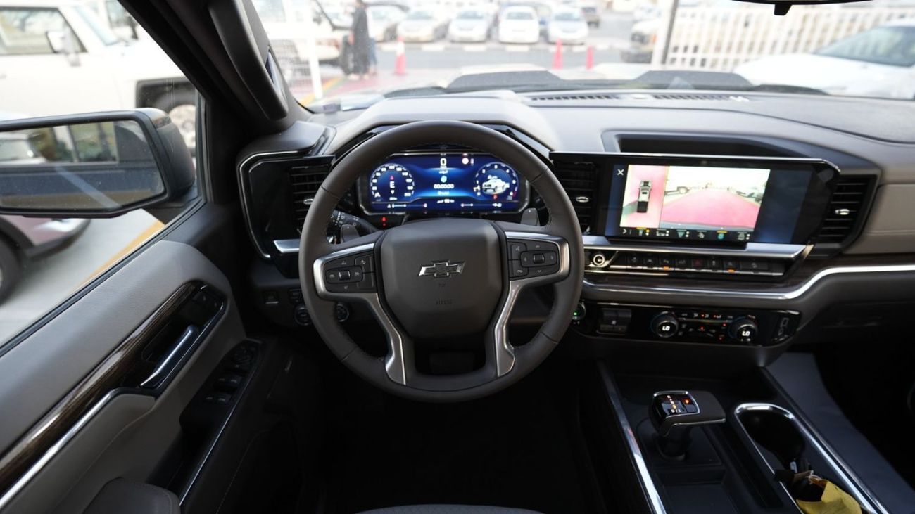 Chevrolet Silverado 2023 CHEVORLET SILVERADO Z71 5.3L V8 4WD PICK-UP 4doors