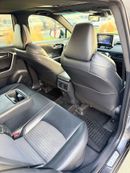 Toyota RAV4 XSE Hybrid Full Option