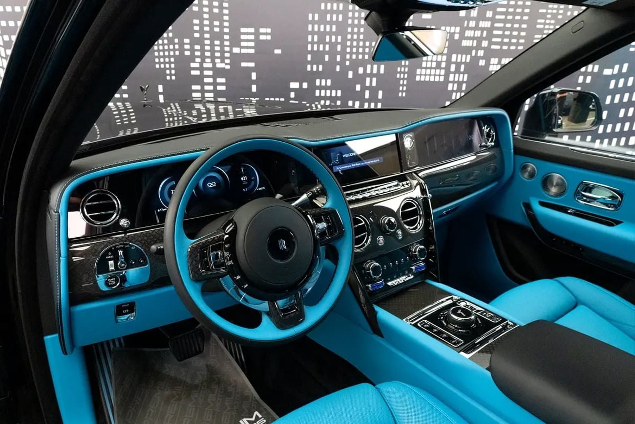 Rolls-Royce Cullinan ROLLS ROYCE | CULLINAN BLACK BADGE | GCC SPECS | DEALER WARRANTY + SERVICE CONTRACT