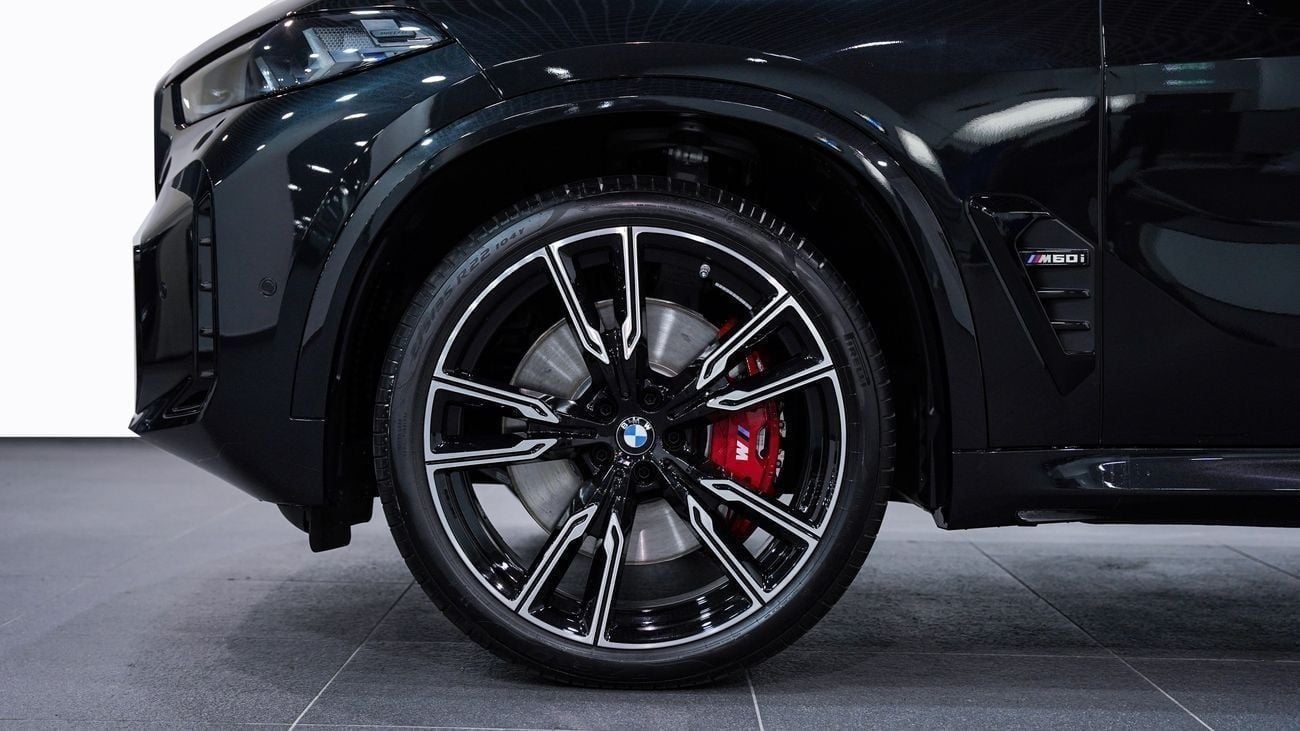 بي أم دبليو X5 M60i LUXURY