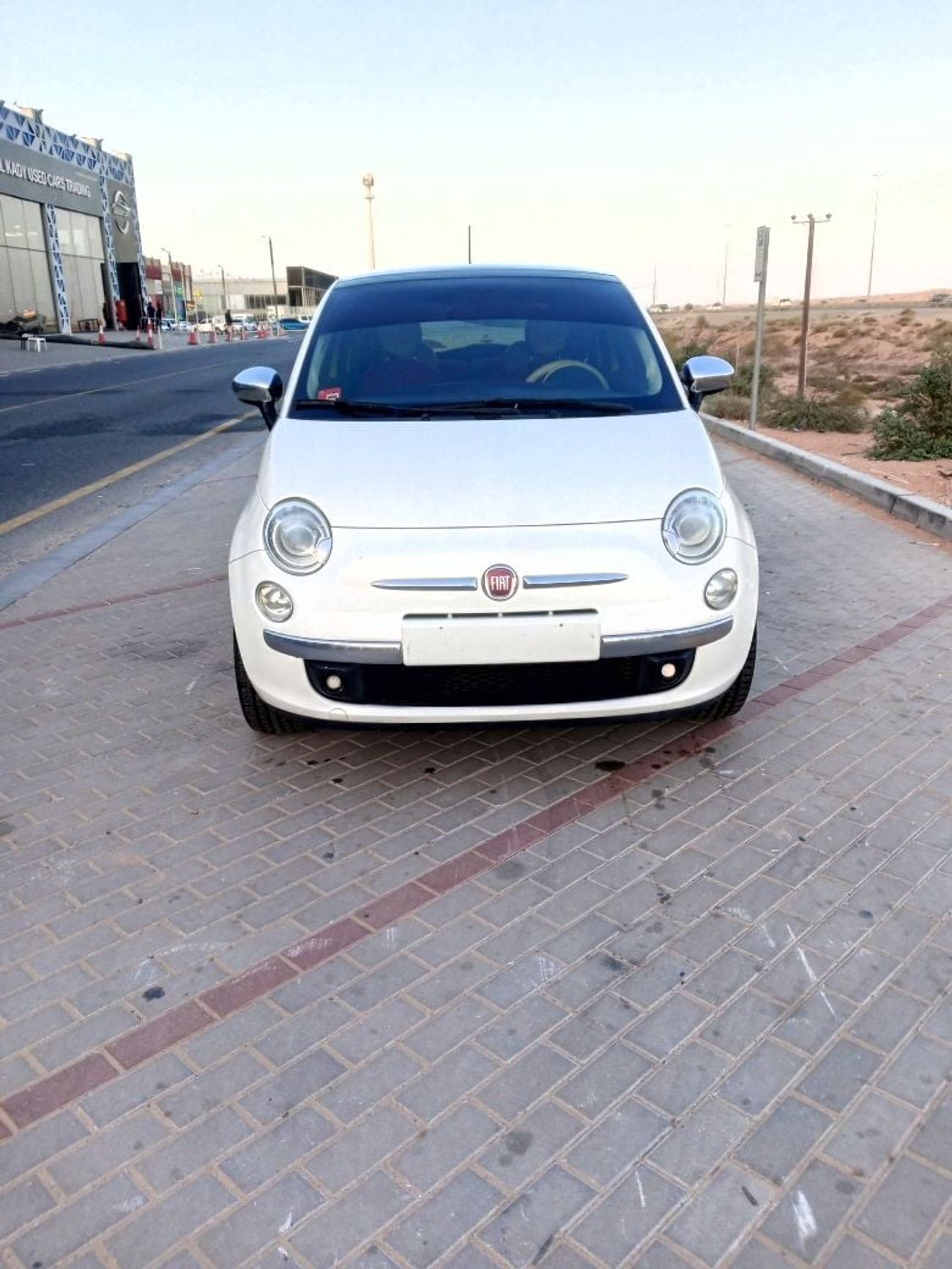 فيات 500 أناقة إيطالية! فيات 500 موديل 2015 | فتحة سقف بانوراما | 175,000 كم – فقط 14,000 درهم!