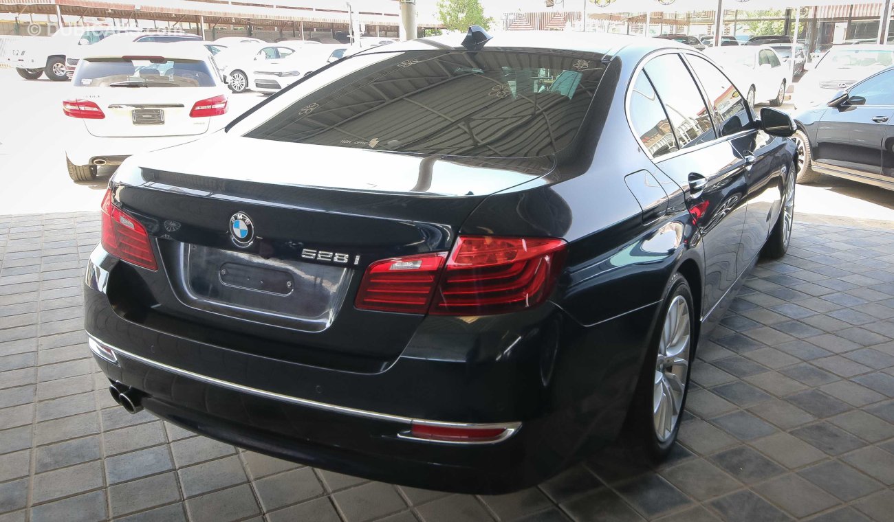 BMW 528i I