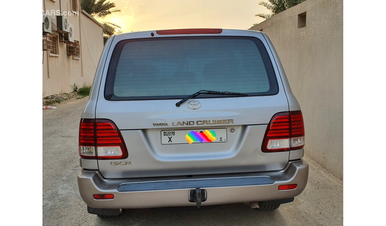 تويوتا لاند كروزر GXR