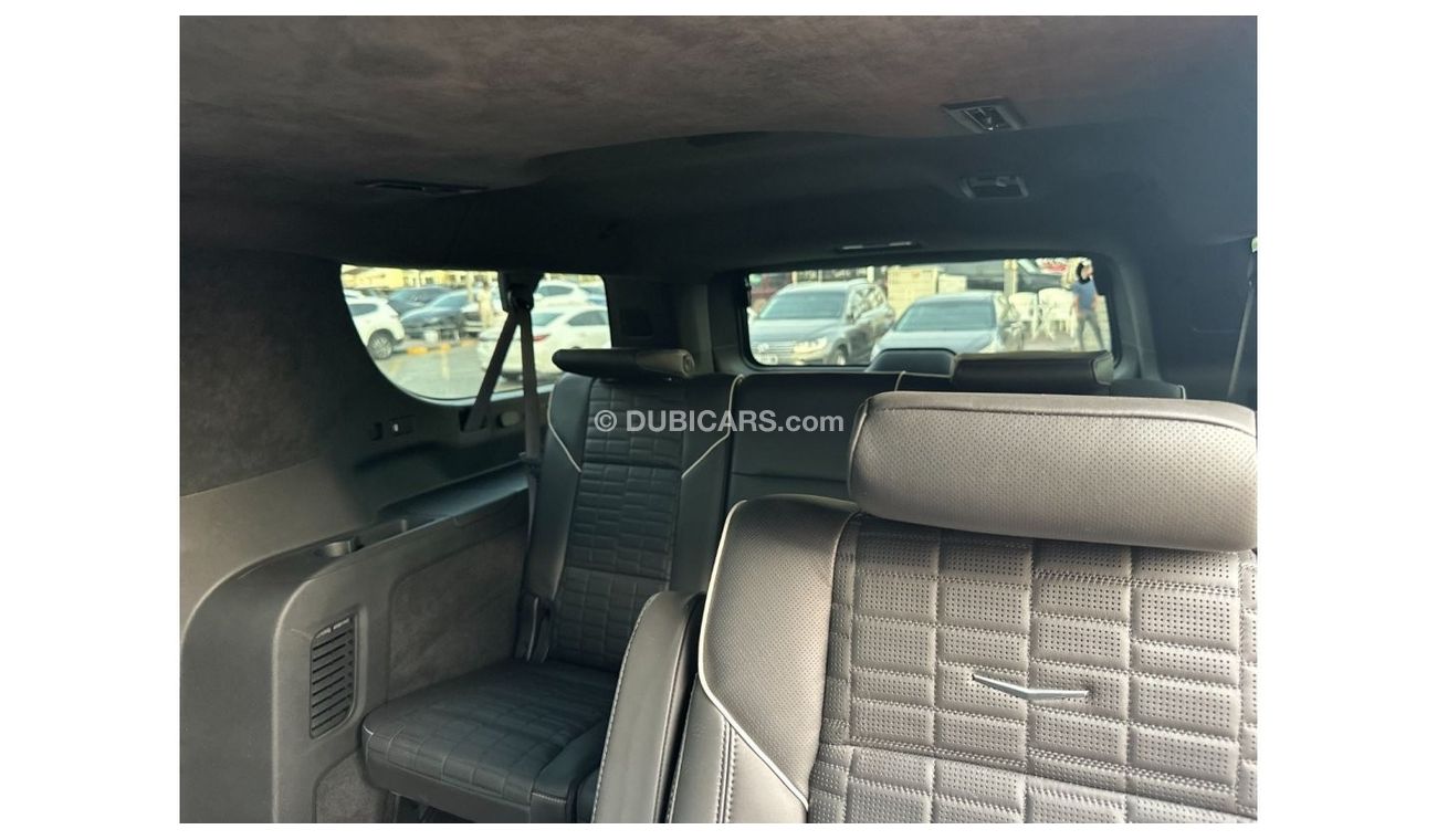 كاديلاك إسكالاد لاكجري Canadian import