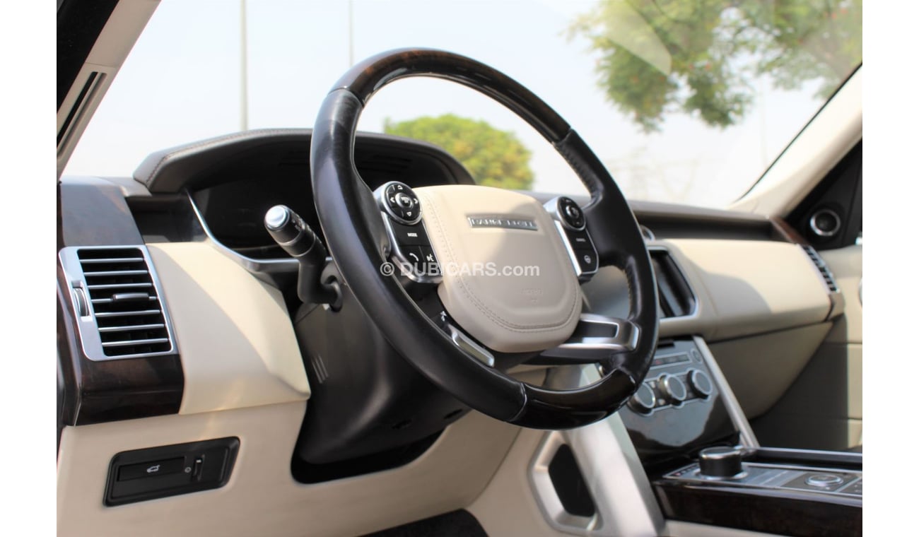 Land Rover Range Rover GCC MINT IN CONDITION