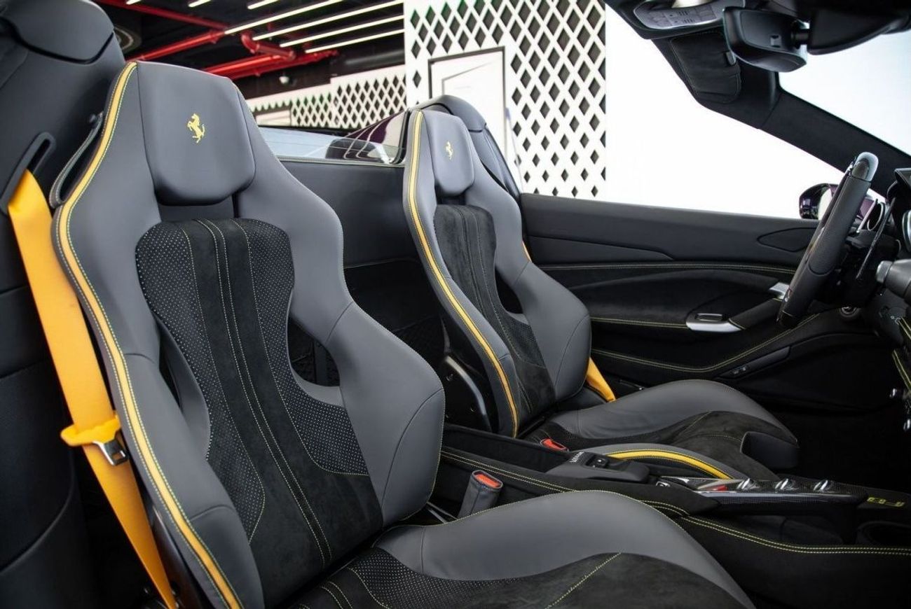 Ferrari F8 Spider Ferrari F8 Spider