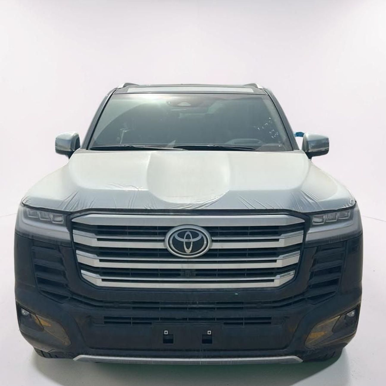 Toyota Land Cruiser VXR TOYOTA LAND CRUISER 3.5 HYBIRD TWIN-TURBO