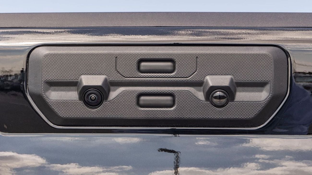 GMC Sierra 2025 GMC SIERRA 5.3L Petrol V8 (Export Price)