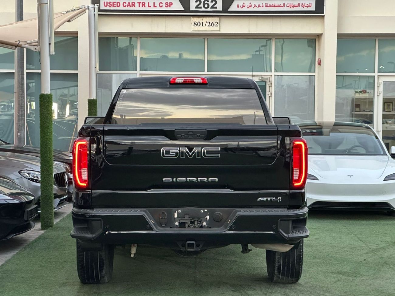 جي أم سي سييرا جي ام سي سيرا بيك اب AT4  خليجي 2021  فل ابشن صبغ وكاله بحاله ممتازه