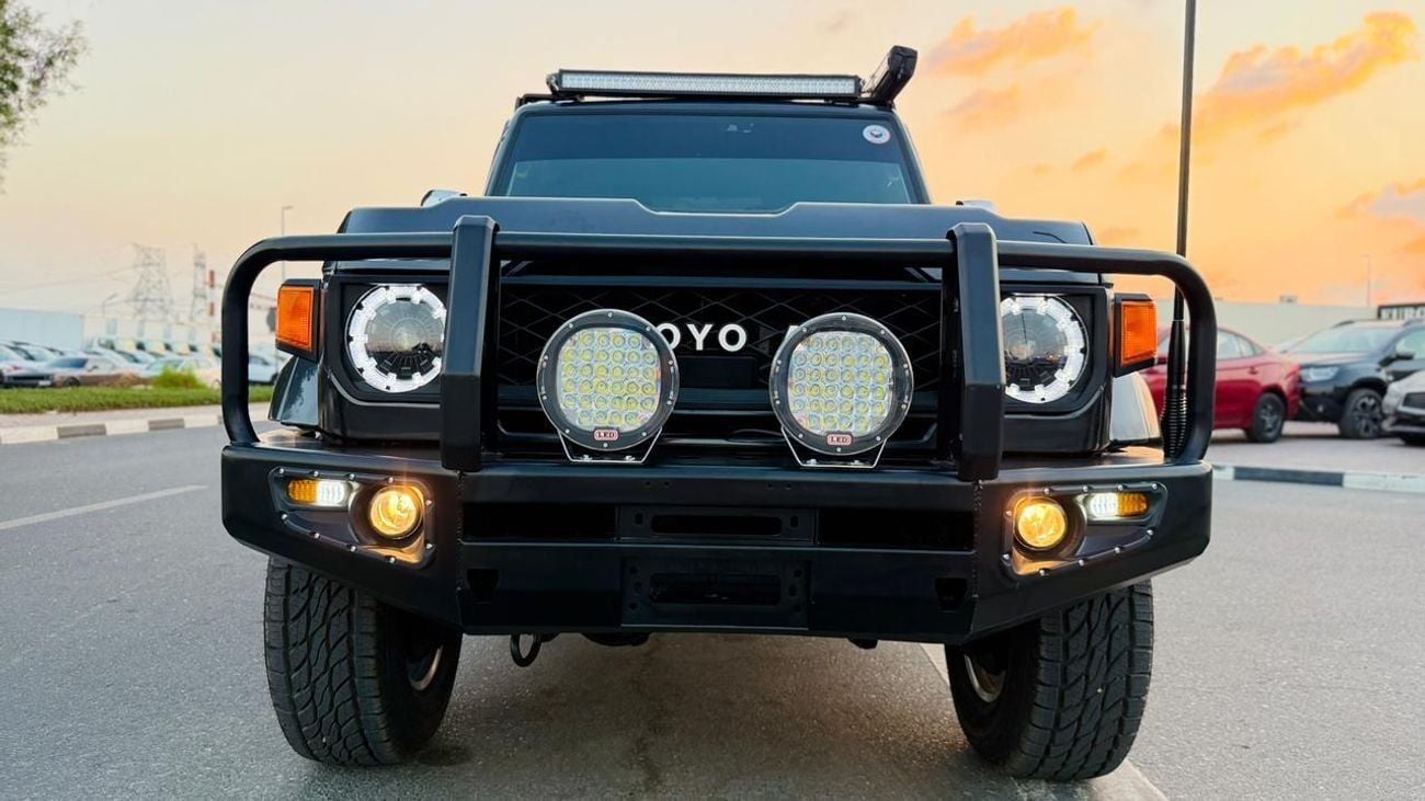 تويوتا لاند كروزر بيك آب OFF-ROAD MODIFIED | DOUBLE CABIN | BULL BAR & SPORTS BAR INSTALLED | AUTOMATIC TRANSMISSION | 2.8L D