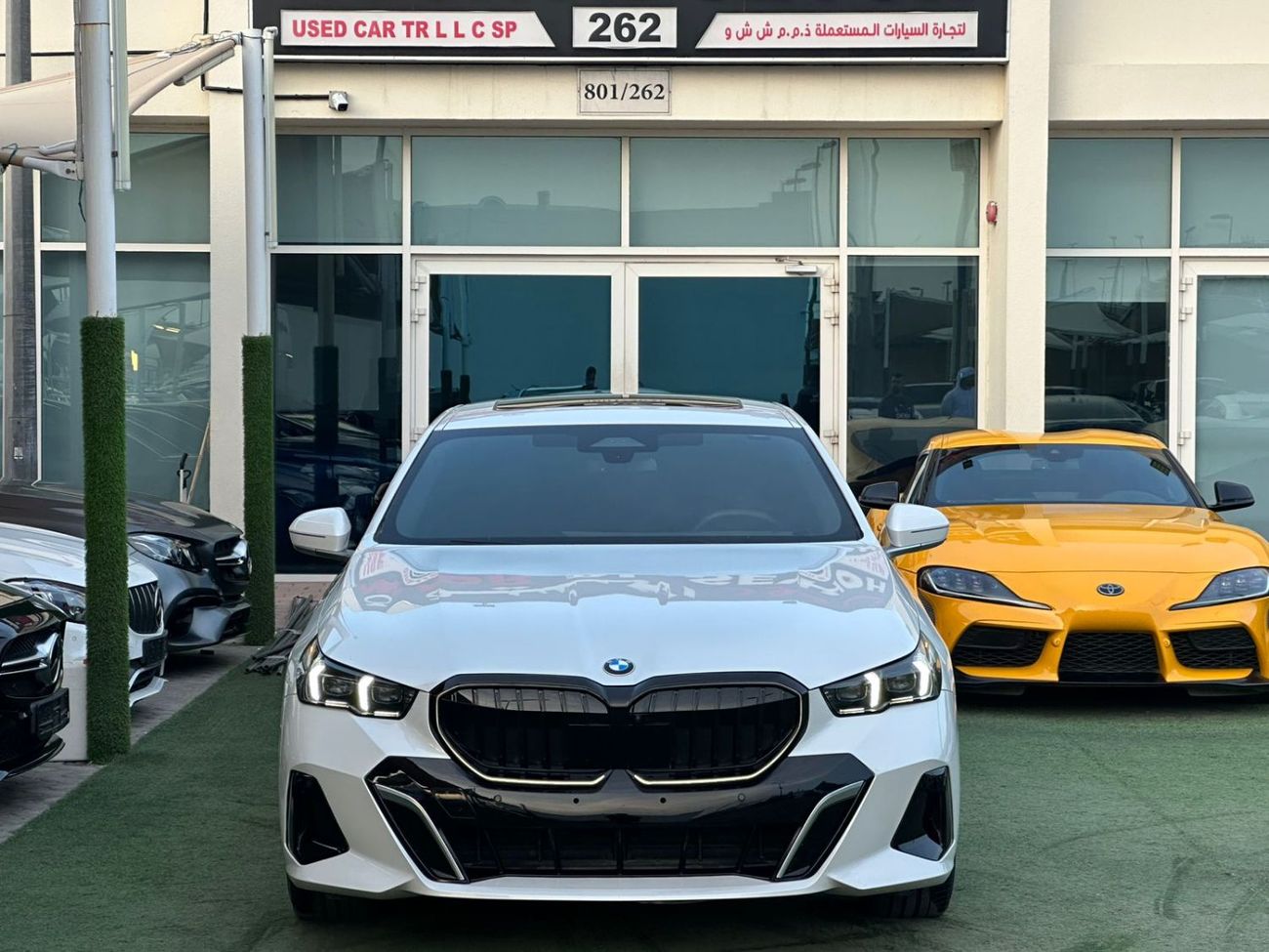 بي أم دبليو 530i بي ام دبليو 530i اكس درايف 2024 وارد أمريكا فل ابشن بحاله ممتازه