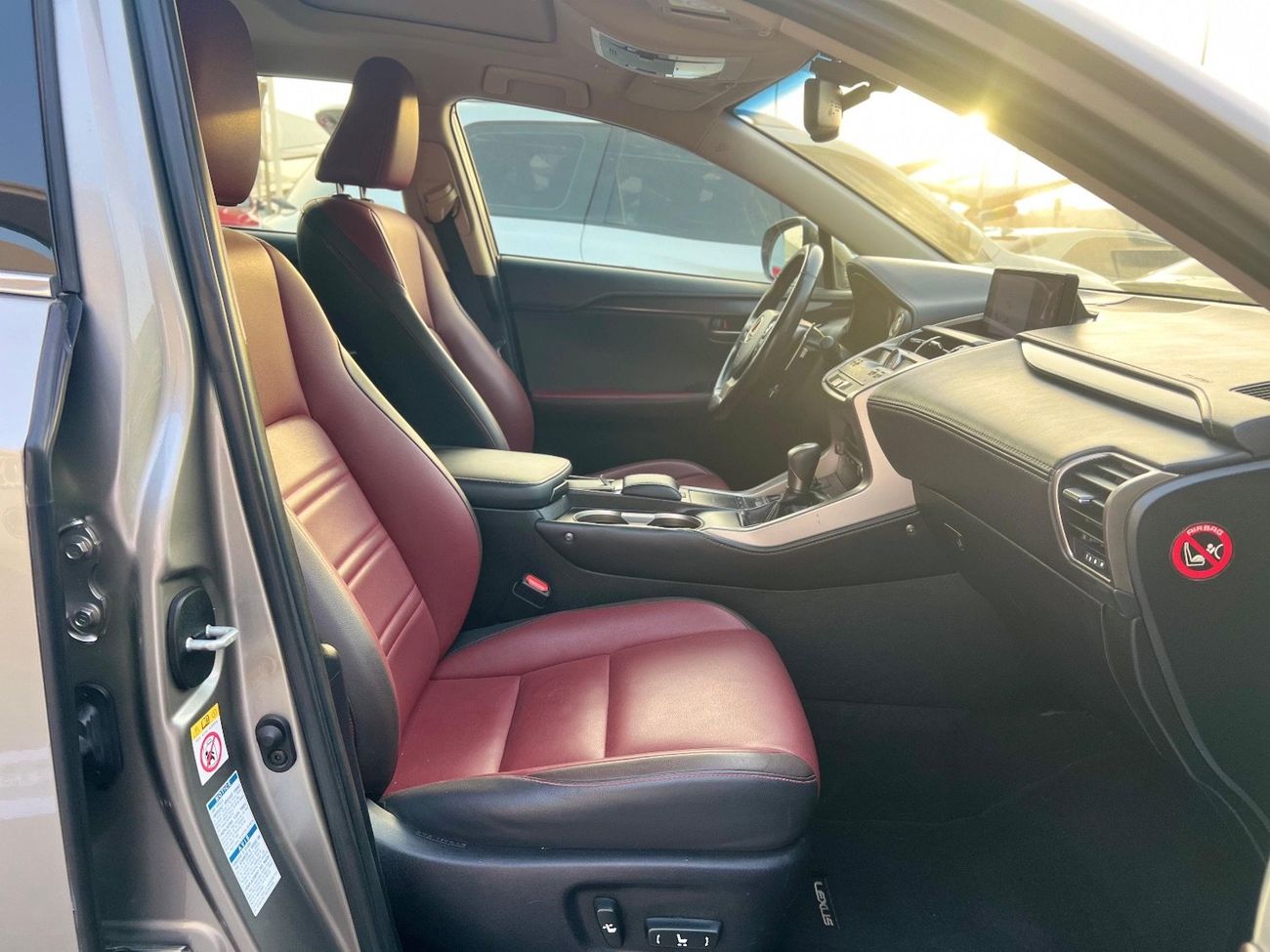 لكزس NX 300 Premier 2.0L