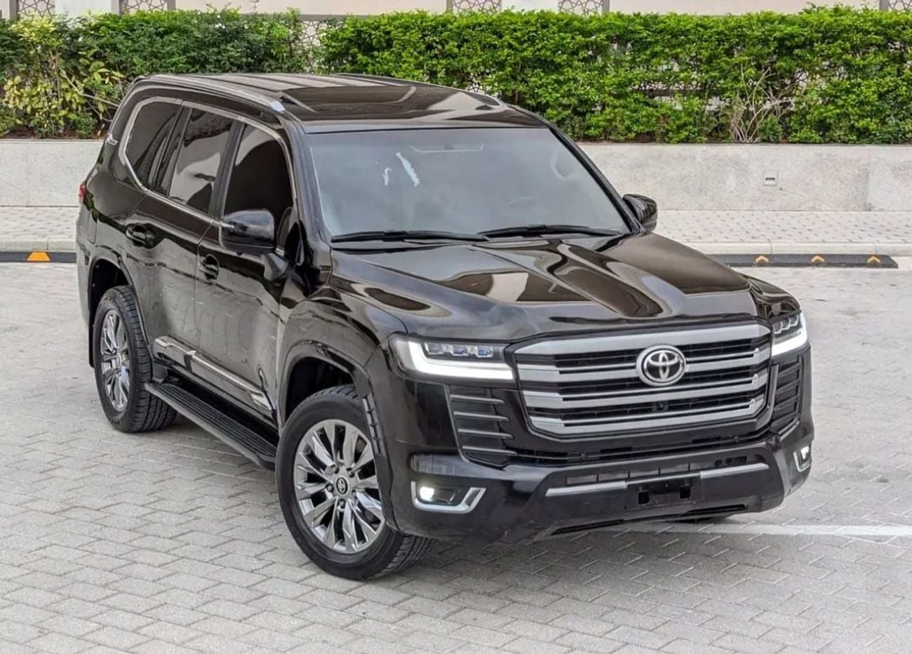 تويوتا لاند كروزر Toyota landcruise 2015Model Modified 2024Model GXR 4.0L Engine Colour Black Transmission Automatic I