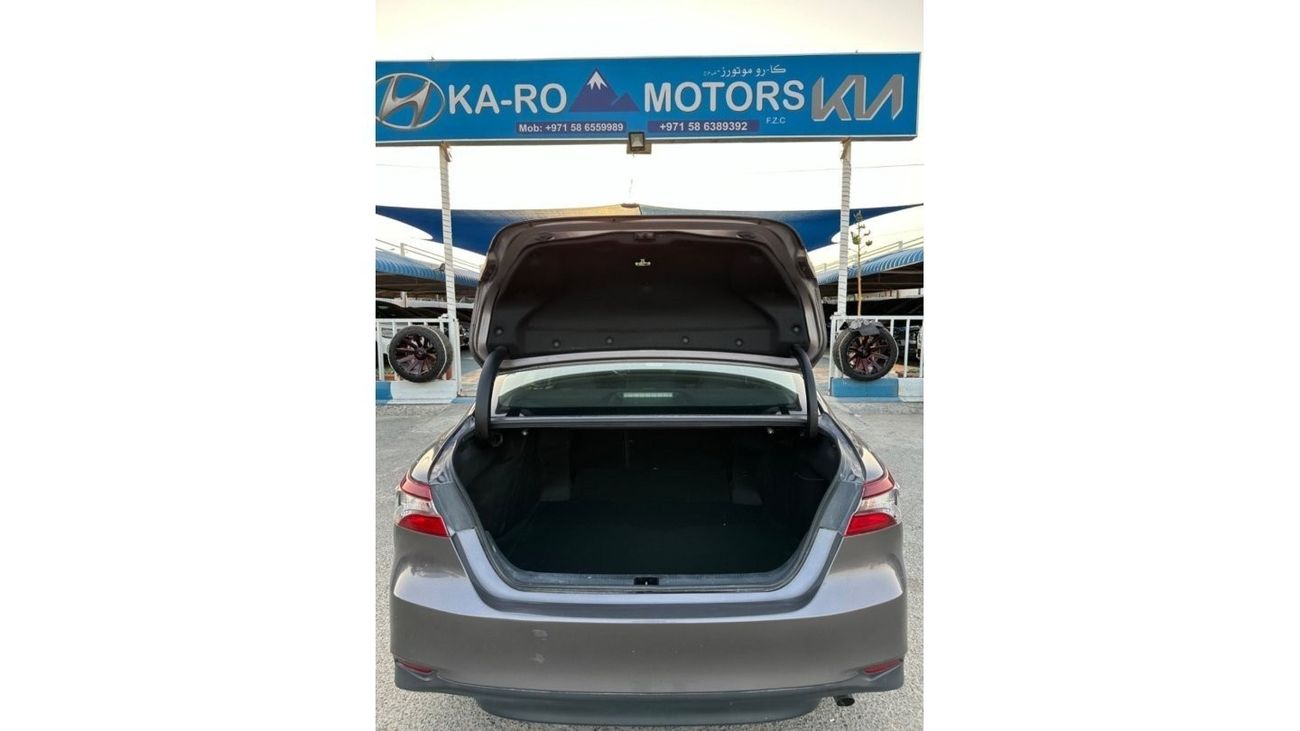 تويوتا كامري تويوتا كامري 2022 محرك 2.5 لتر كراسي جلد السيارة بحالة جيدة