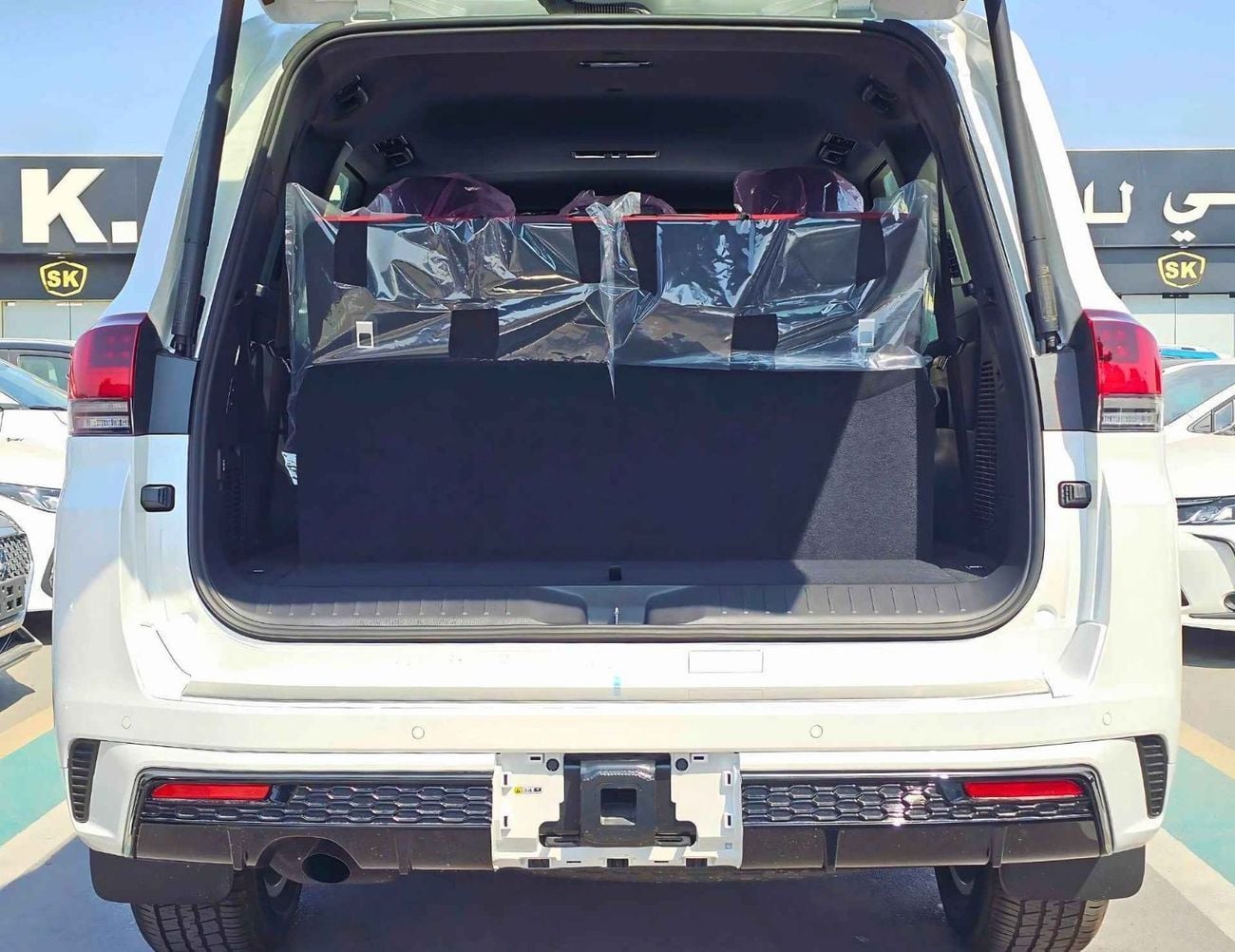 Toyota Land Cruiser VXR LC300 TWIN TURBO / 3.3L DIESEL V6 / LEATHER, SUNROOF / FULL OPTION (CODE#LCDVXRHA)