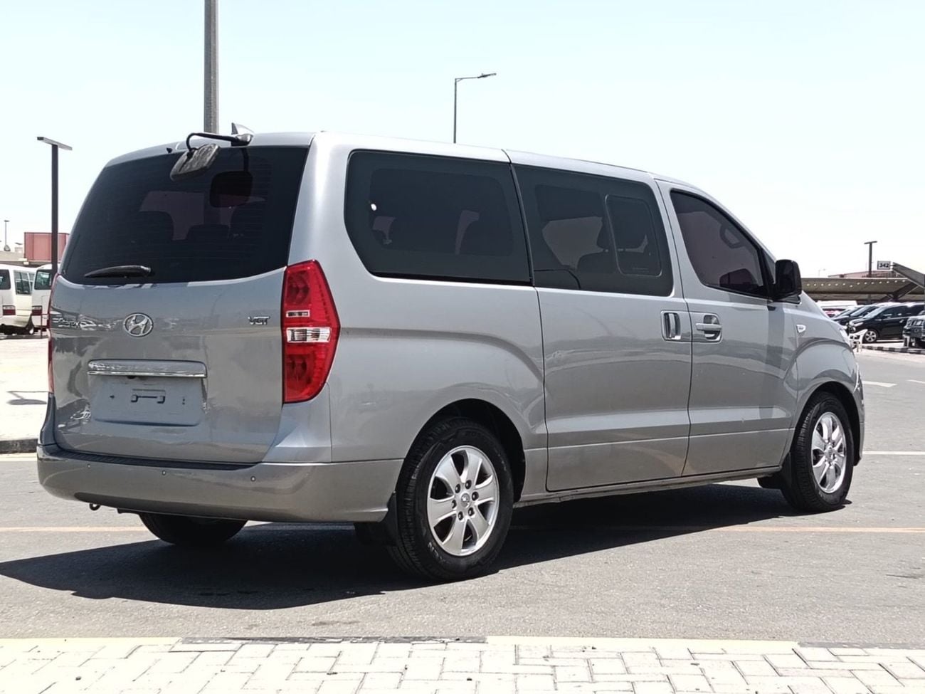 Hyundai H-1 Van 9 Seater Diesel