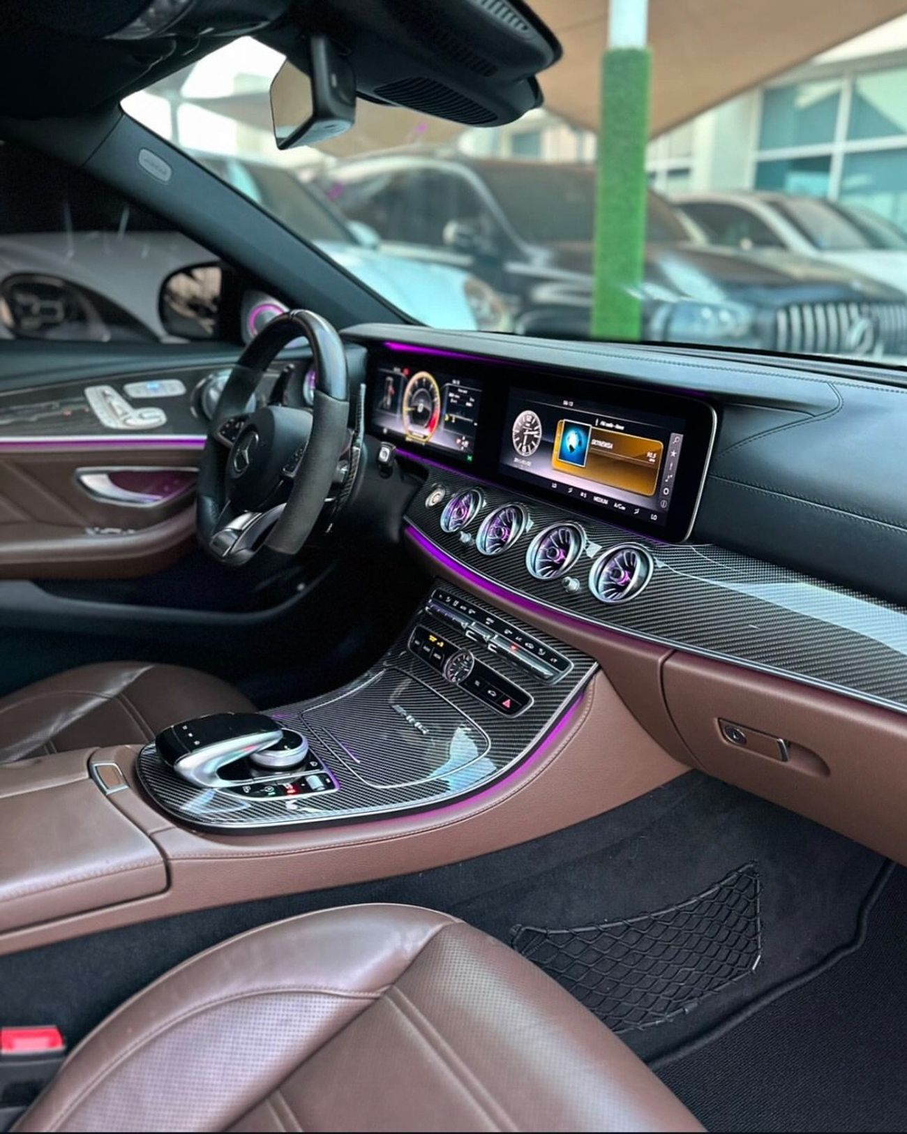 Mercedes-Benz E 63S MERCEDES BENZ AMG E63s GCC 2017 Perfect Condition 6 buttons Full option Full Option Full carbon fibe