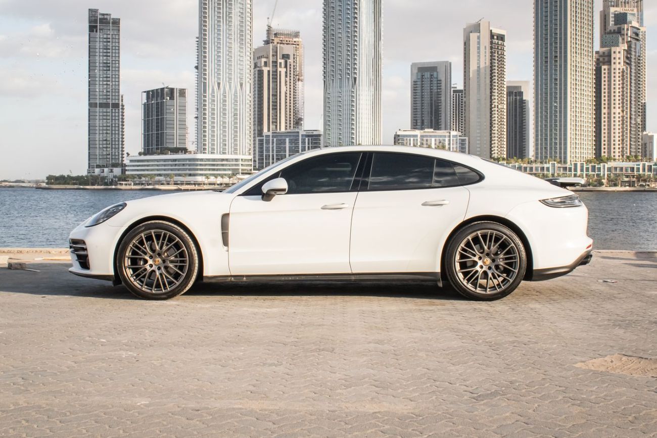 Porsche Panamera 4 3.0L