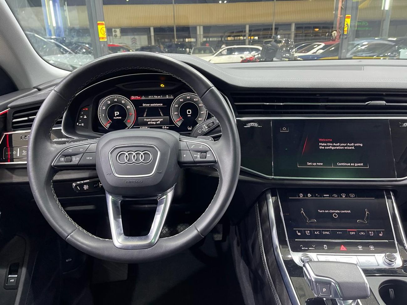 أودي Q8 55 TFSI quattro (340 HP)