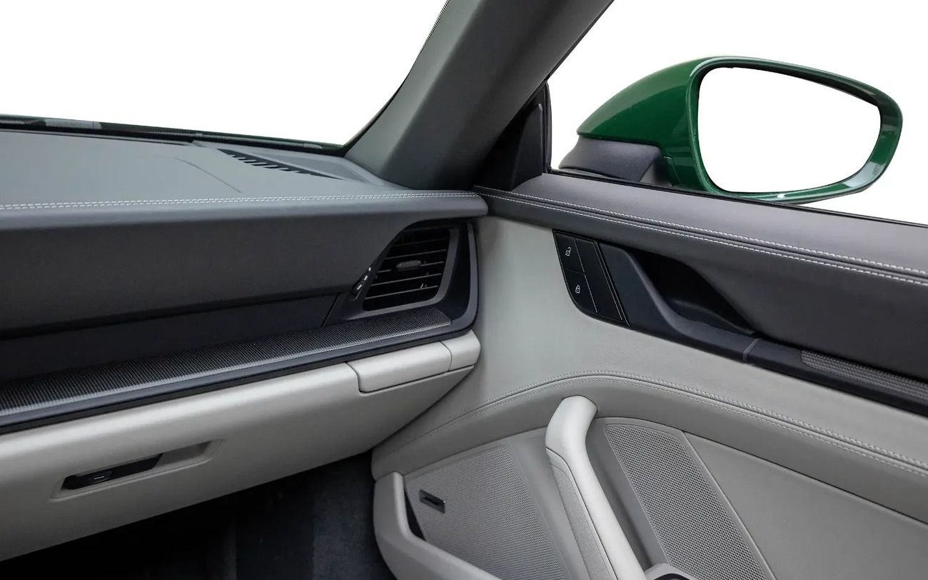 Porsche 911 Targa 4GTS 3.0L (450 HP) Targa 4GTS