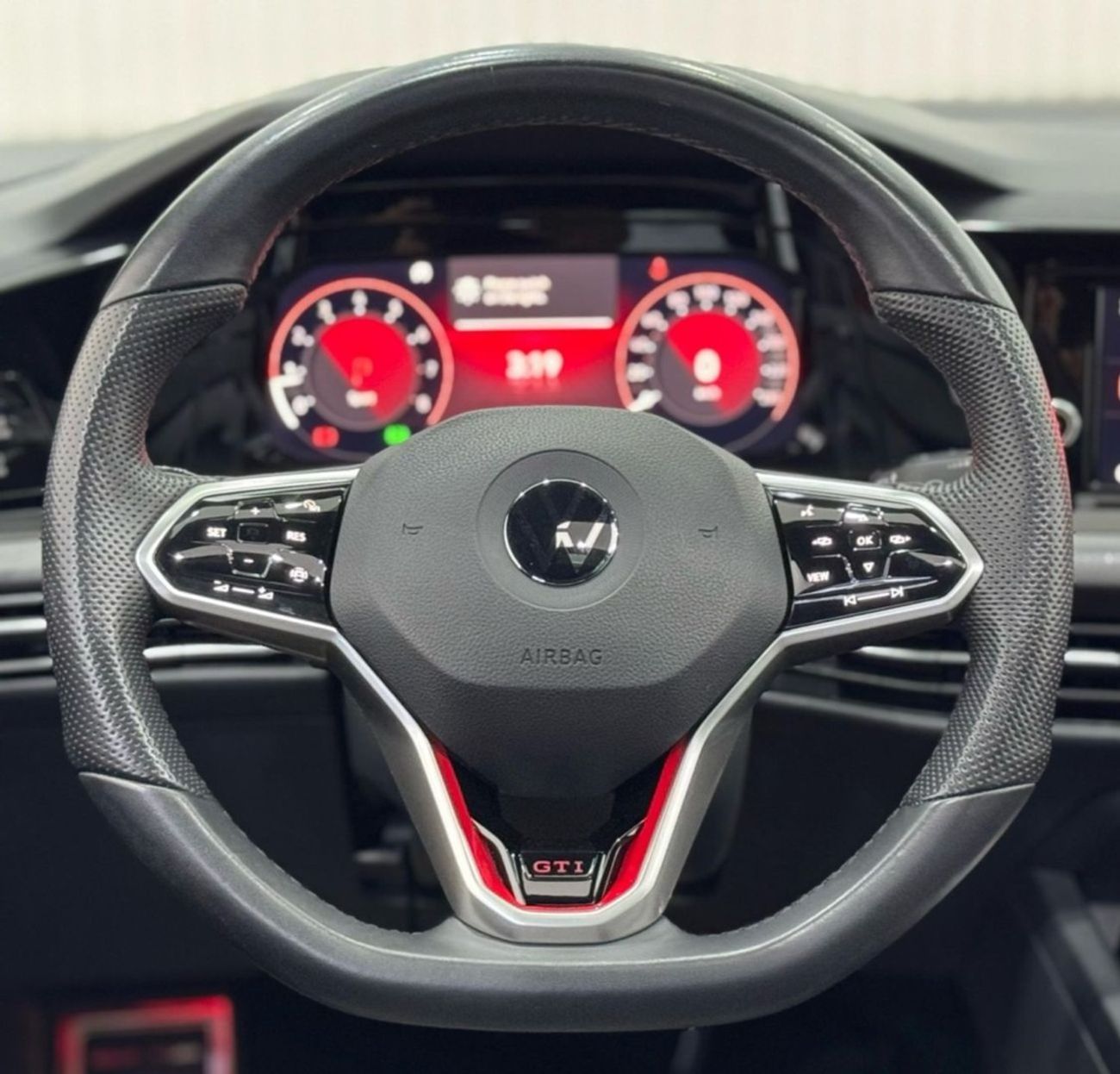 Volkswagen Golf GTI P1 2.0T 2022 Volkswagen Golf GTI, 2025 Volkswagen Warranty, Full Volkswagen Service History, Low Kms