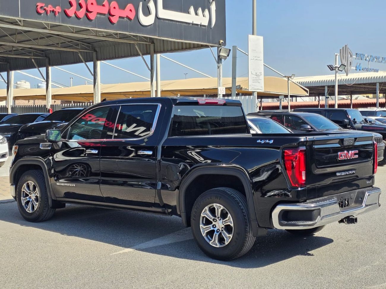GMC Sierra 5.3L V8 SLT Crew Cab (AWD)