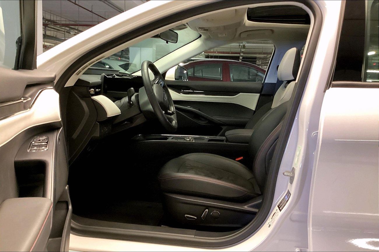 Ford Taurus Ambiente | National Day Celebration | Guaranteed Warranty | 0 Down Payment