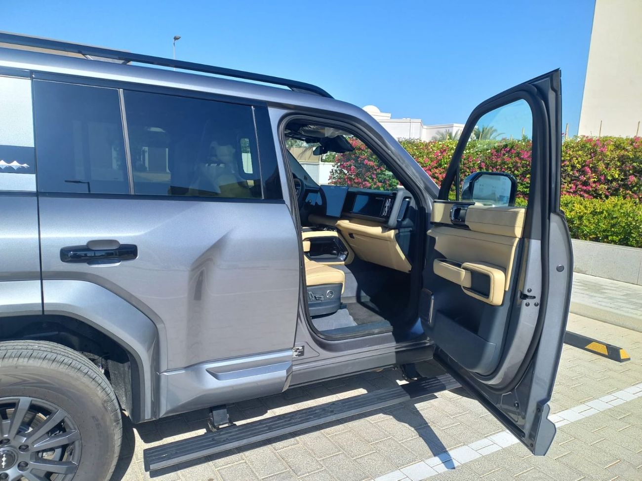 بي واي دي ليوبارد 5