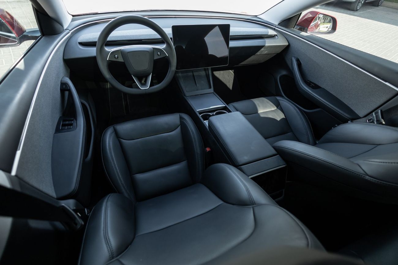 تسلا موديل 3