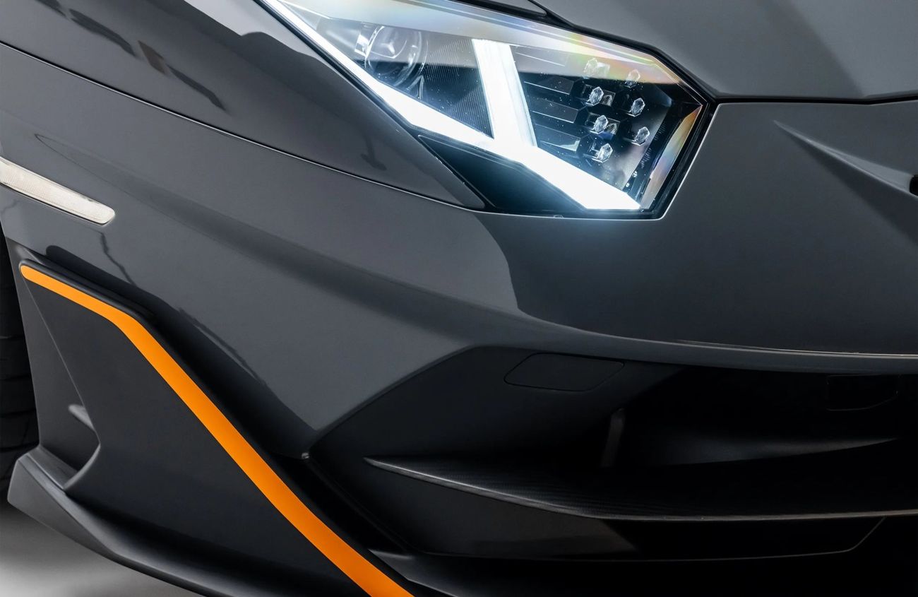 لامبورغيني أفينتادور 6.5L 12 Cylinder Naturally Aspirated Engine