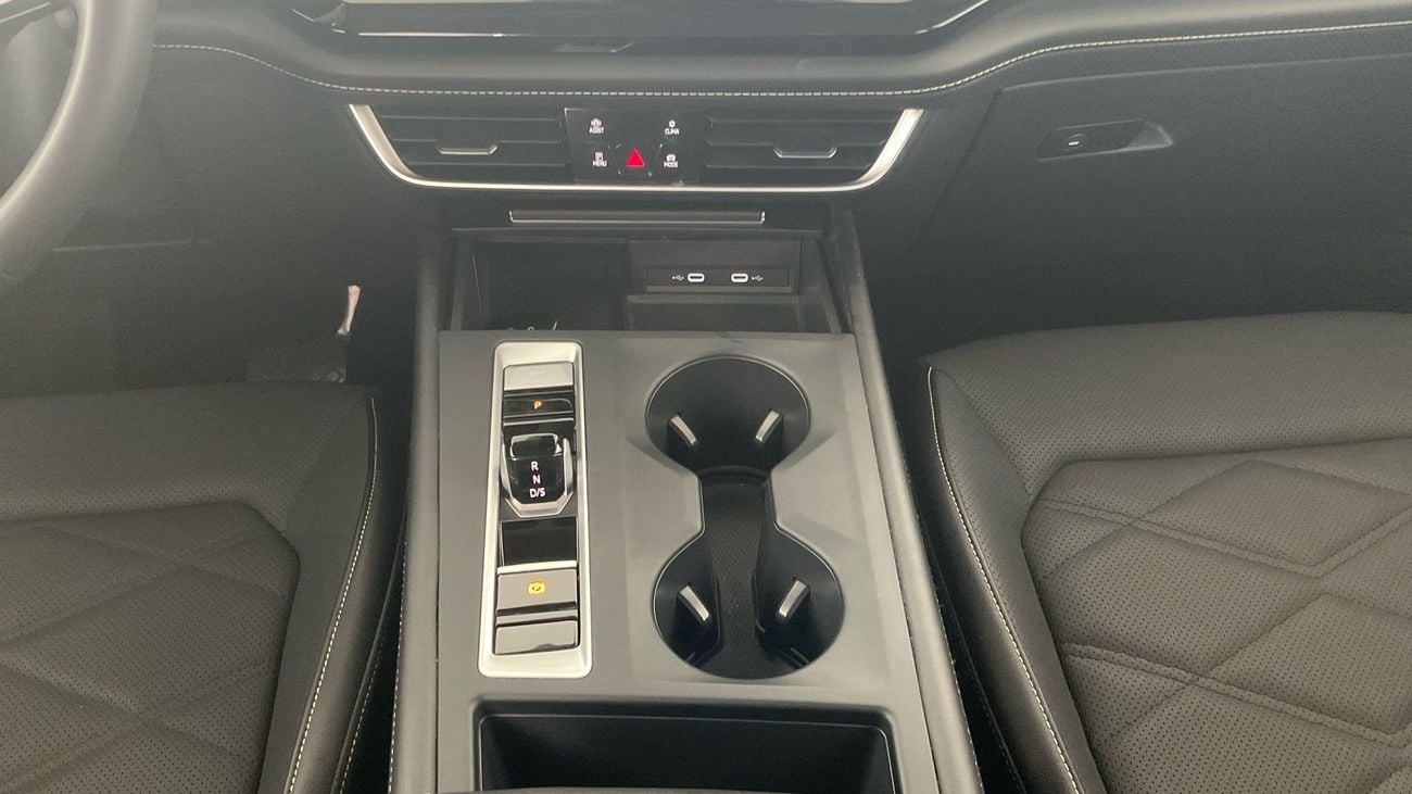 Volkswagen Teramont Trendline 2.0L Trendline | Guaranteed Warranty | 0 Down Payment