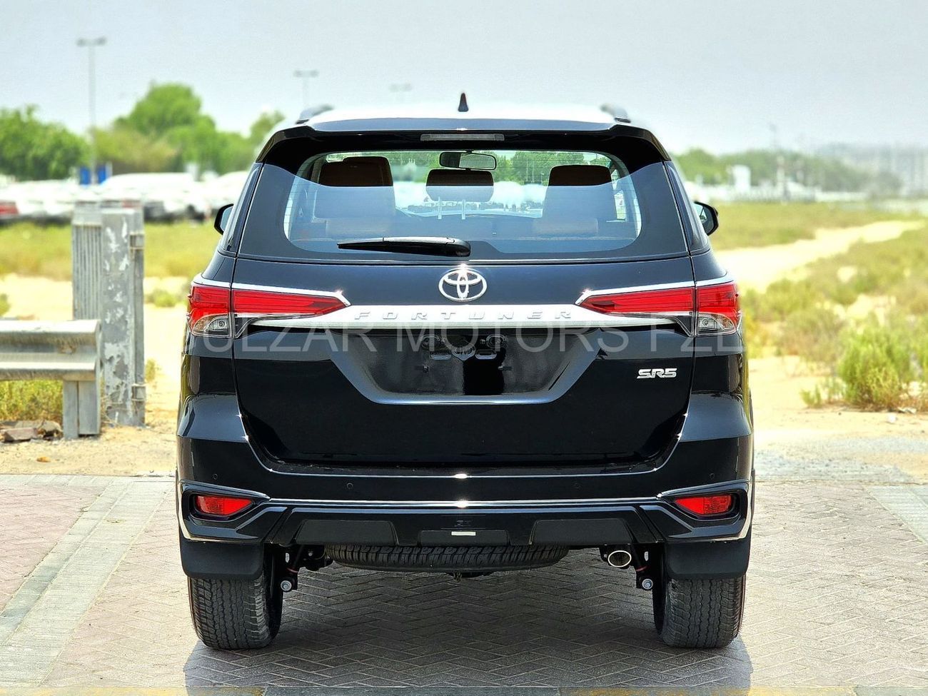 Toyota Fortuner TOYOTA FORTUNER 2.7 - G A/T - DIGITAL A.C - BLACK INSIDE TAN - 2025 MODEL - OMANI